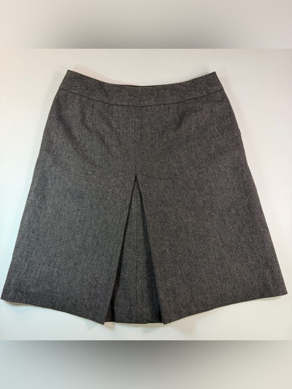 The Limited Charcoal Gray A-Line Skirt with Front Inverted Pleat Women’s Size 4